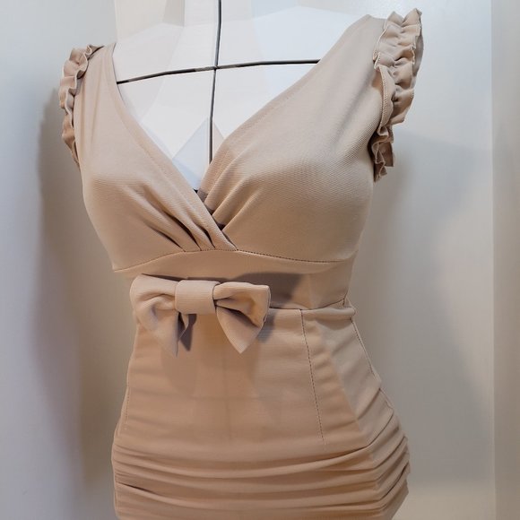 Gamiss medium Designer Beige Dress with Bow - Picture 1 of 12